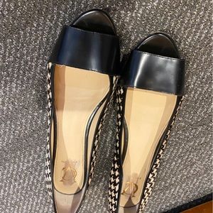 Vince Camuto open toe flats